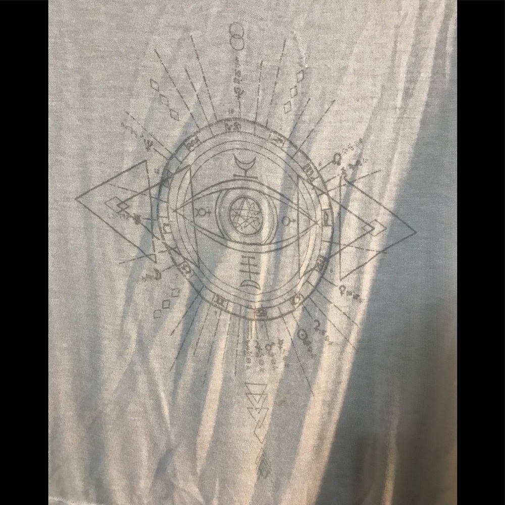Oversized tank - Picture 2 of 3